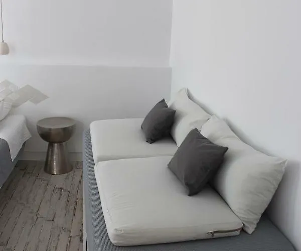 Christina 3* Mykonos Town