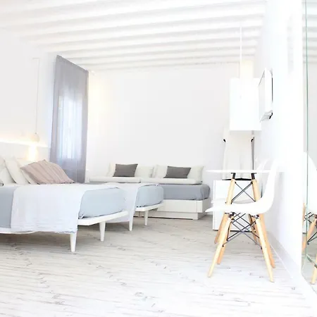 Christina Guest house *