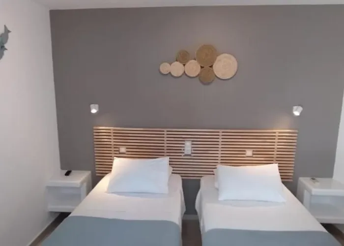 Christina 3* Mykonos Town