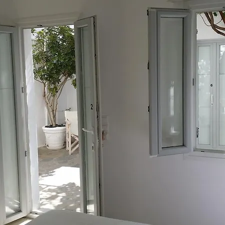 Christina בית הארחה